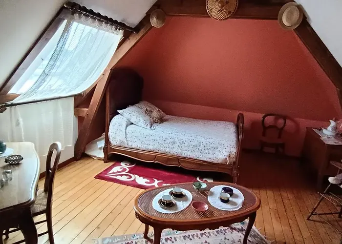 Bed & Breakfast Agreables D'hotes Pres Du Centre Avec Jardin