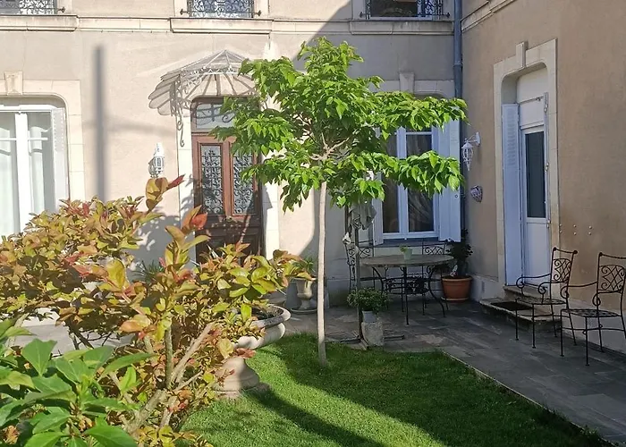 Agreables D'hotes Pres Du Centre Avec Jardin Bed & Breakfast Le Mans